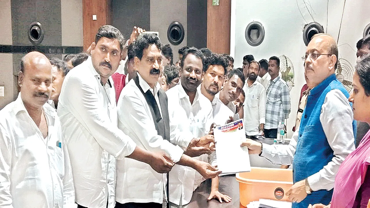 షెడ్యూల్డ్‌ కులాల వర్గీకరణ చేయాలి 