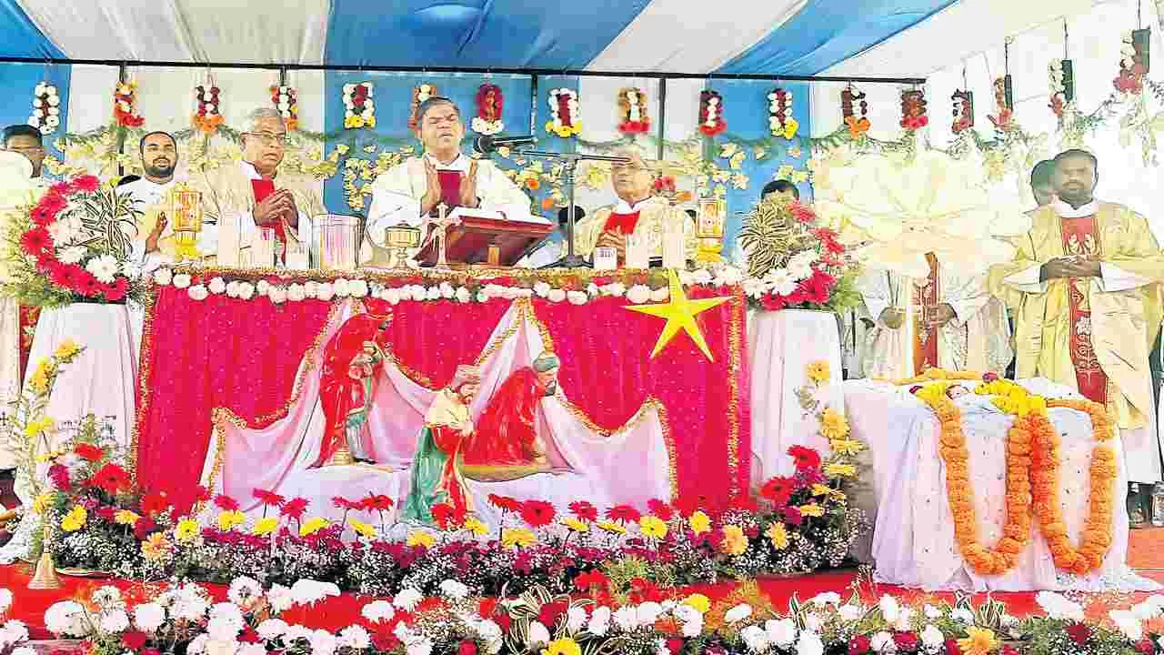 క్రీస్తు సాక్షాత్కార ఉత్సవాలు ప్రారంభం