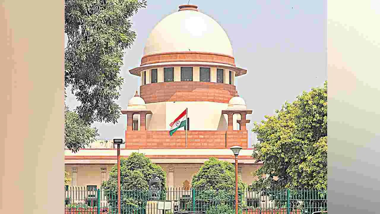 Supreme Court: ప్రార్థన స్థలాలపై విచారణ ఆపండి!