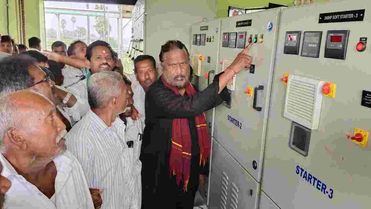 గోదావరిలోకి నీటి విడుదల గొప్ప నిర్ణయం