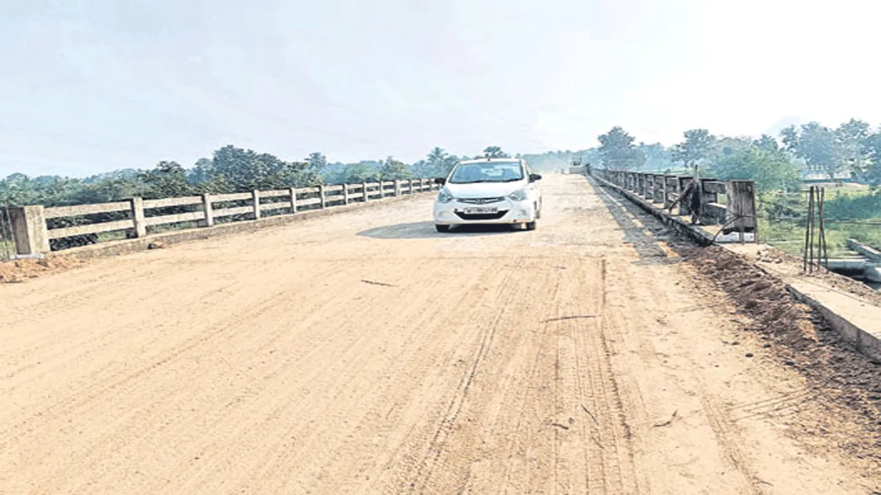 అందుబాటులోకి జల్లూరు వంతెన