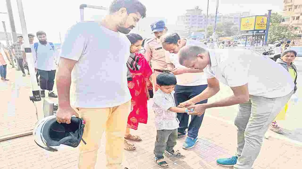 చిన్నపిల్లలు తప్పిపోతే ఆర్‌ఎఫ్‌ఐడీ ద్వారా గుర్తింపు