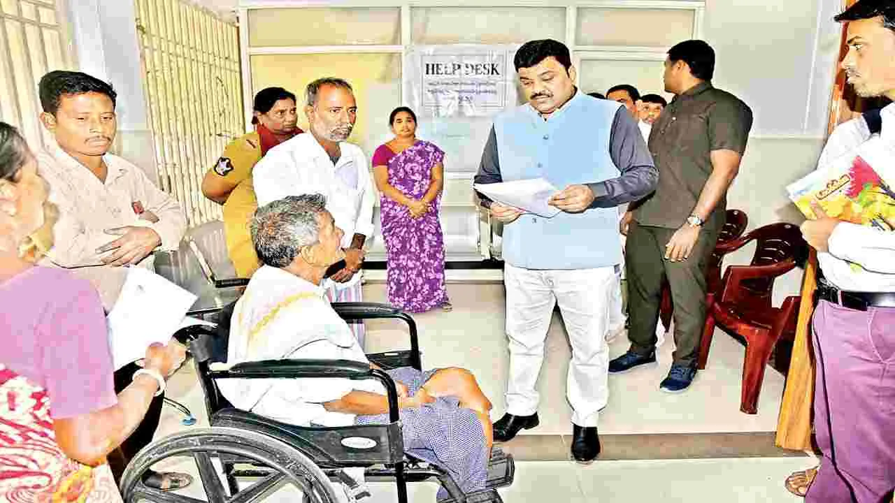 అర్జీలను త్వరగా పరిష్కరించాలి