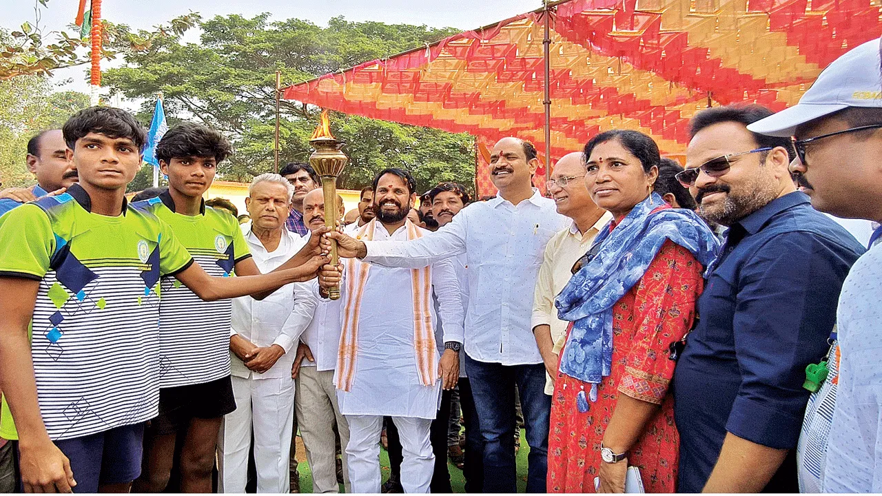games: చదువుతో పాటు క్రీడల్లో రాణించాలి