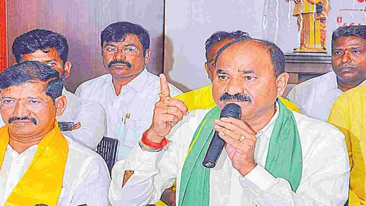 TDP : లంచం ఇచ్చినోళ్లకే పనులు, పదవులు ఇందుకేనా లోకేశ్‌ పాదయాత్ర..