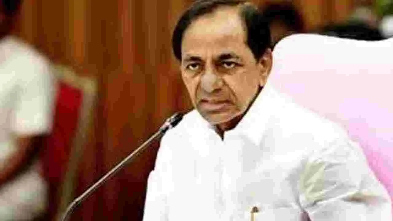 KCR: సావిత్రీబాయి ఫూలేకి కేసీఆర్ ఘన నివాళి
