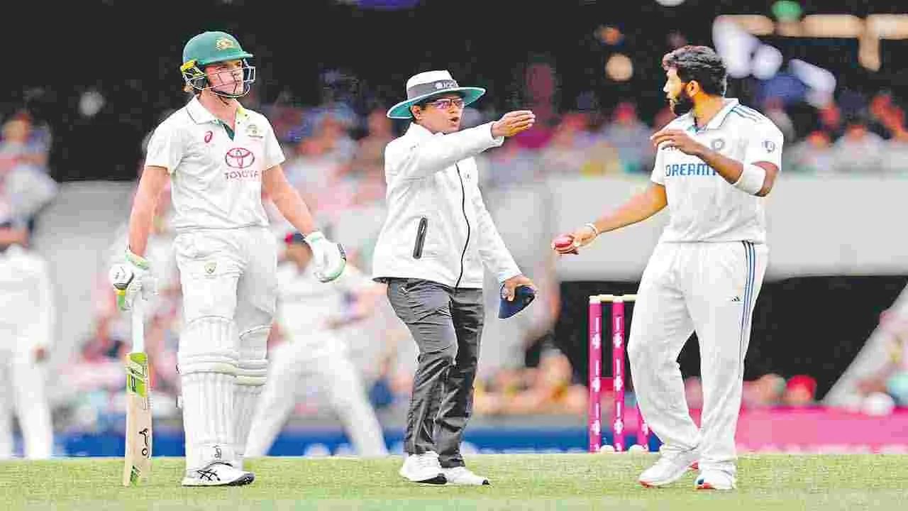 India vs Australia : మాటల తూటాలతో ముగిసె..