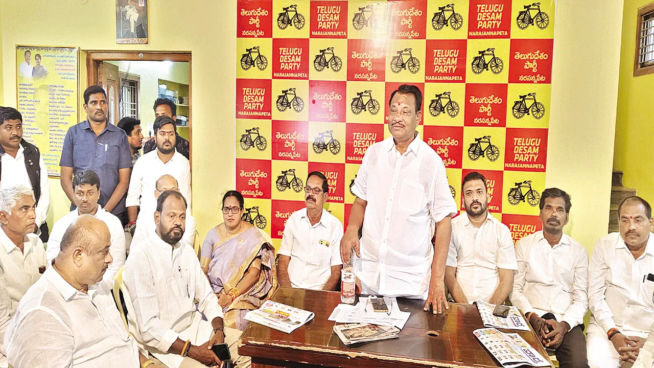 PM Tour ప్రధాని సభకు 65 బస్సులు: బగ్గు