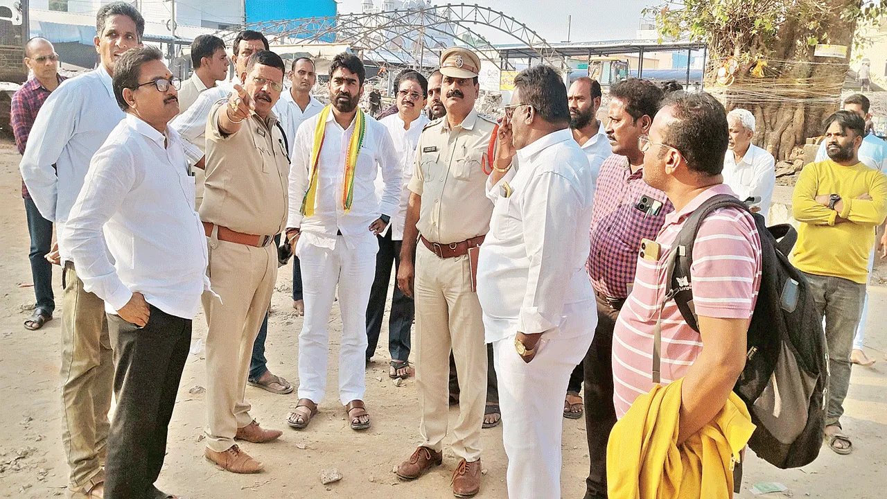 inconvenience భక్తులకు ఇబ్బంది లేకుండా చర్యలు