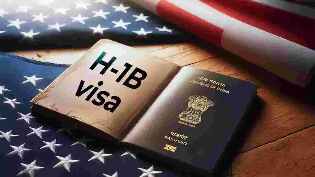 H-1B Visa  : ఐటీ కంపెనీలకు హెచ్‌-1బీ వీసాల కష్టాలు