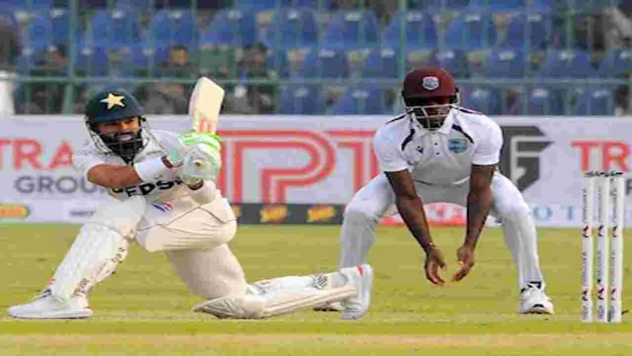 Pakistan vs West Indies : పాక్‌కు ఆధిక్యం