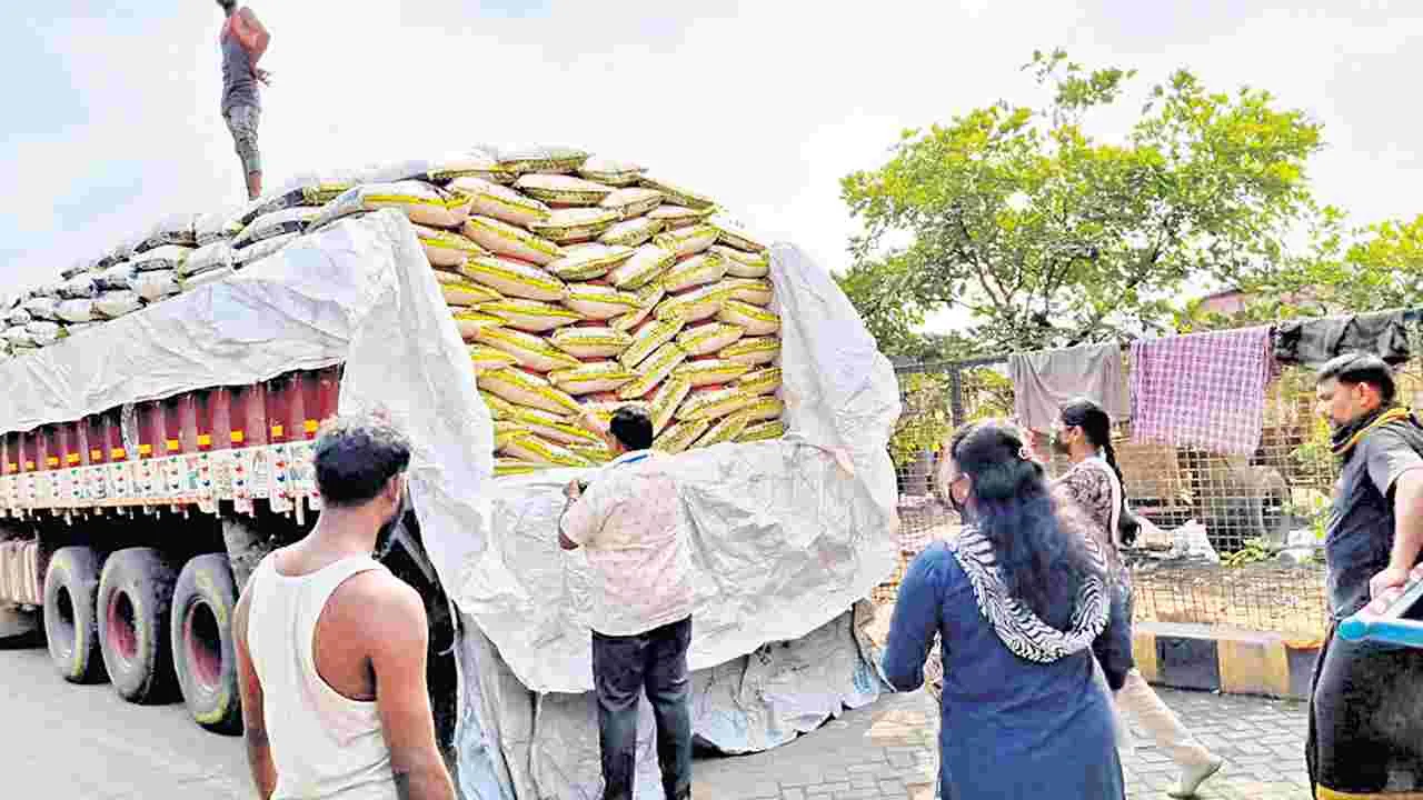 AP GovT Ration Rice : రేషన్‌ బియ్యానికి రెక్కలు!