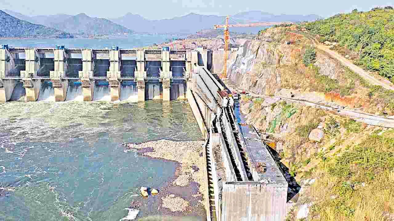 Wall Construction : డయాఫ్రం వాల్‌ పనులు వాయిదా