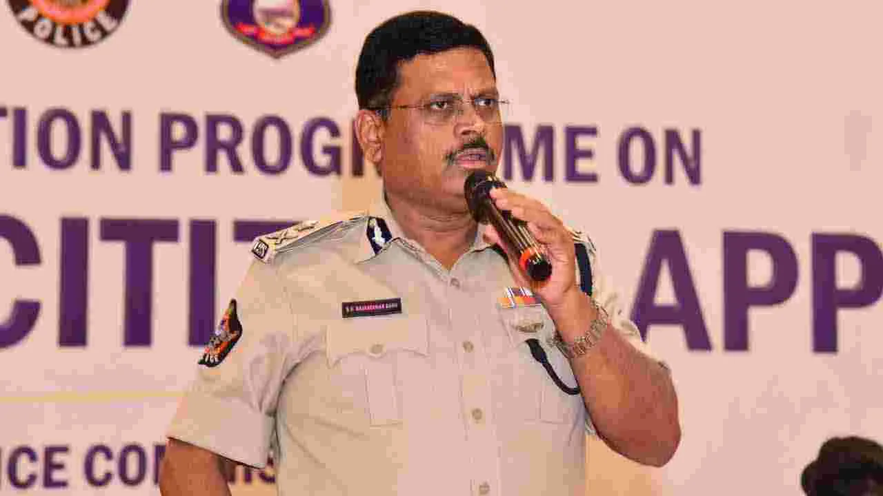 Vijayawada Police Commissioner: వారికి విజయవాడ నగర సీపీ వార్నింగ్