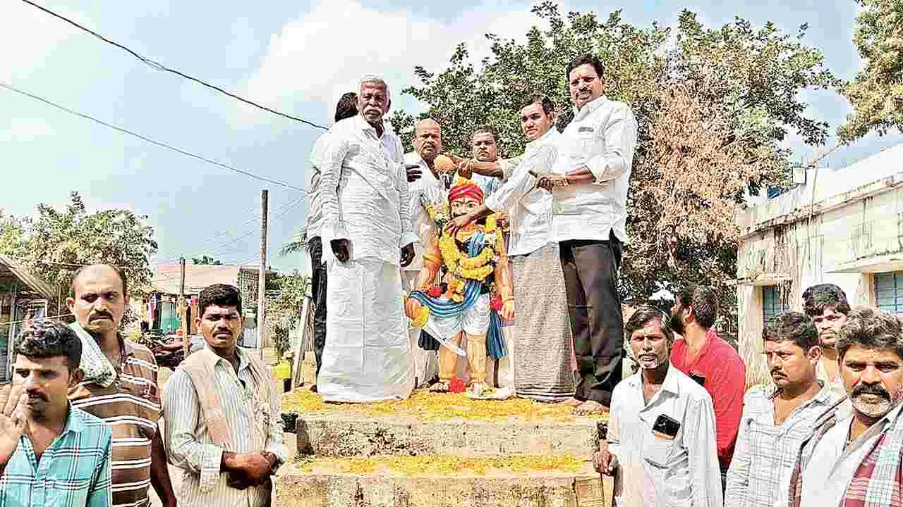 ఘనంగా వడ్డే ఓబన్న జయంతి