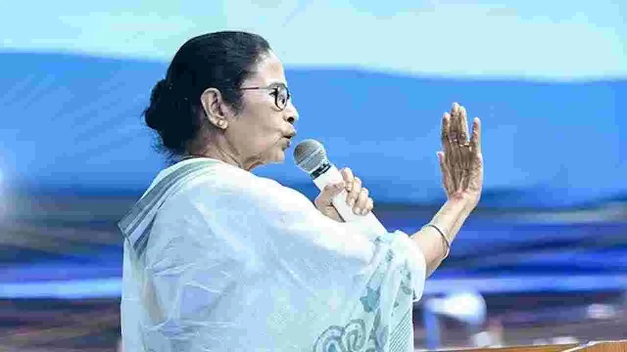 Mamata Banerjee: బీఎస్ఎఫ్‍పై సీఎం మమత ఆరోపణలు.. స్పందించిన బీజేపీ