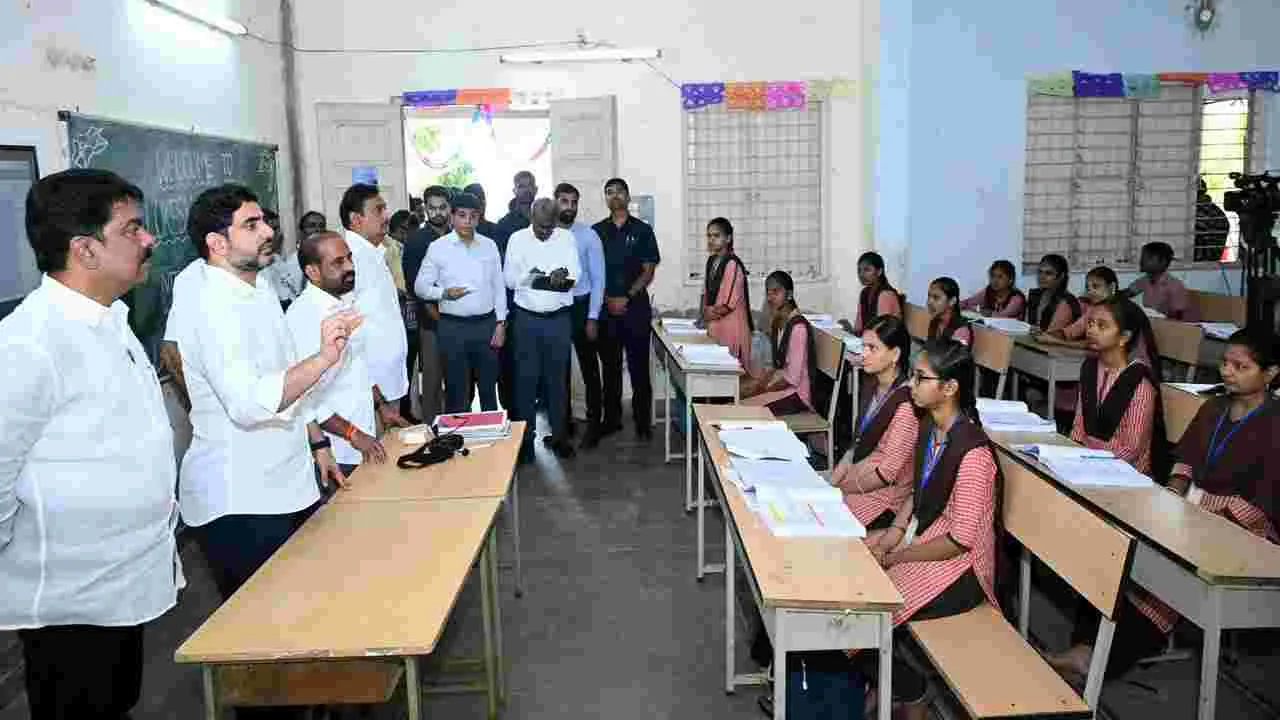 ఆ ముగ్గురే ఆదర్శం