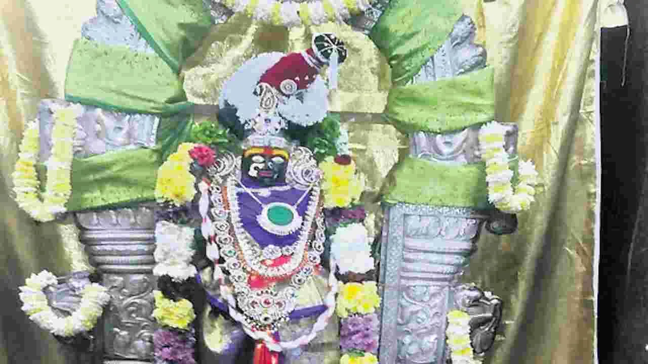 గోదాదేవిగా వాసవీమాత