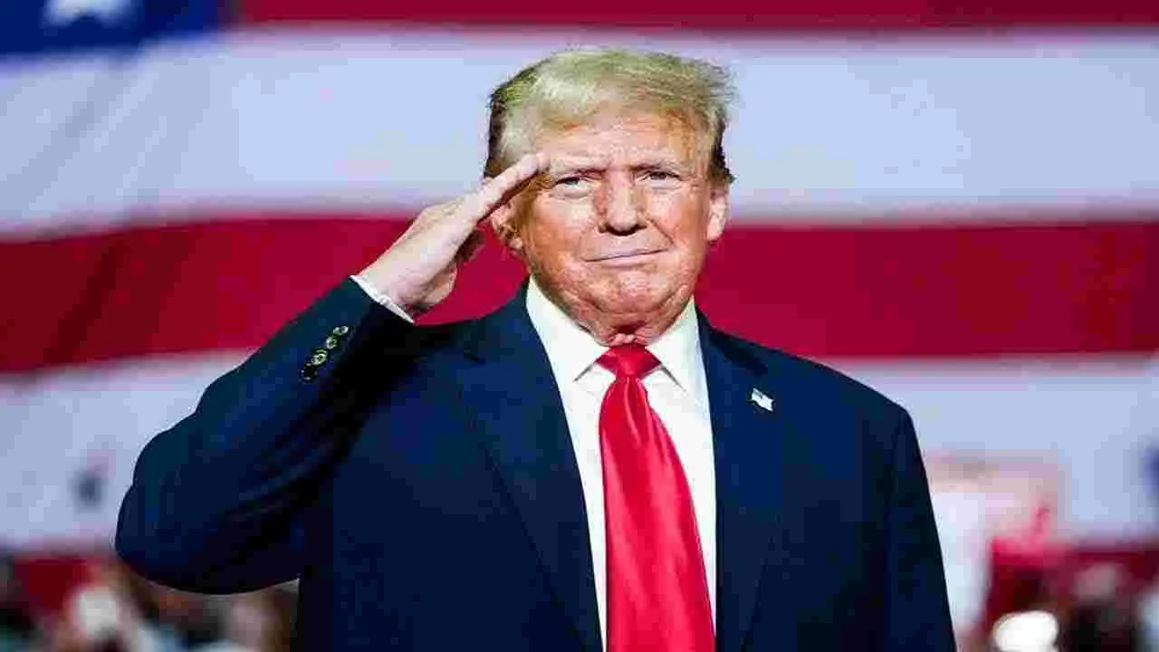 Donald Trump రూటే సపరేటు..