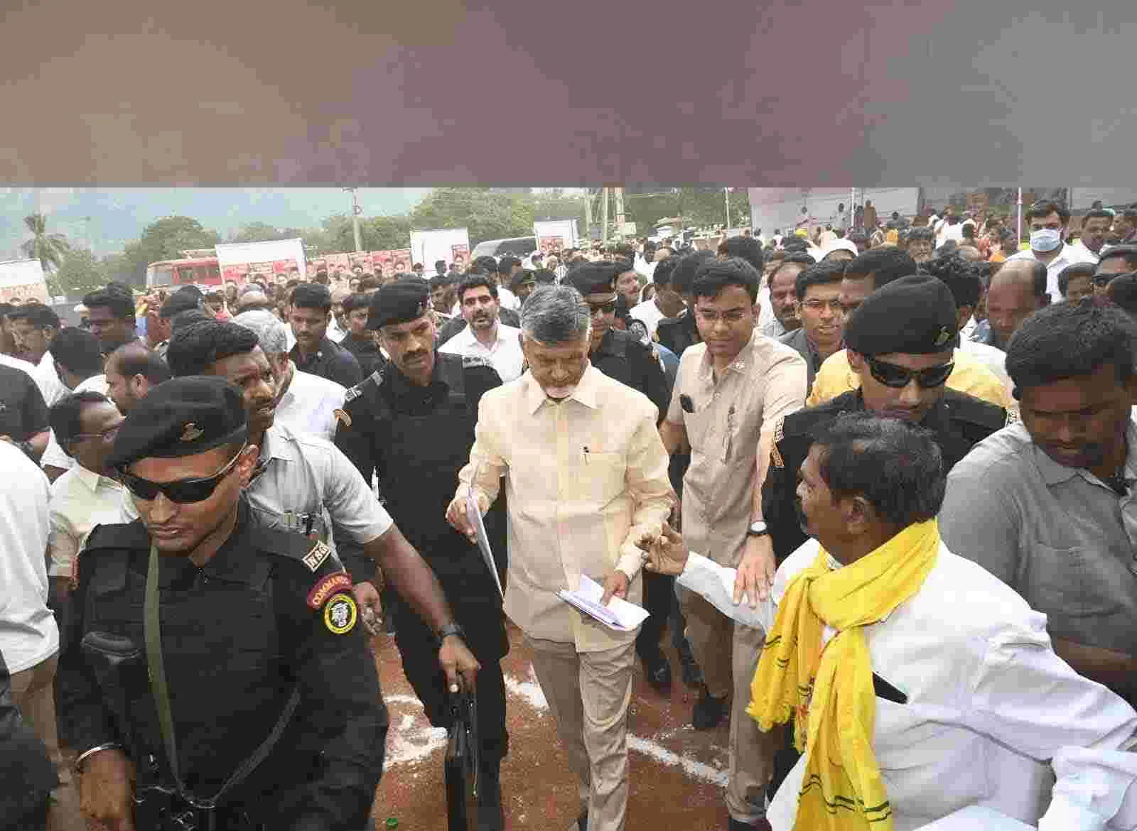   CM Chandrababu: నారావారిపల్లెలో అభివృద్ధి పనుల్లో బిజిగా సీఎం చంద్రబాబు