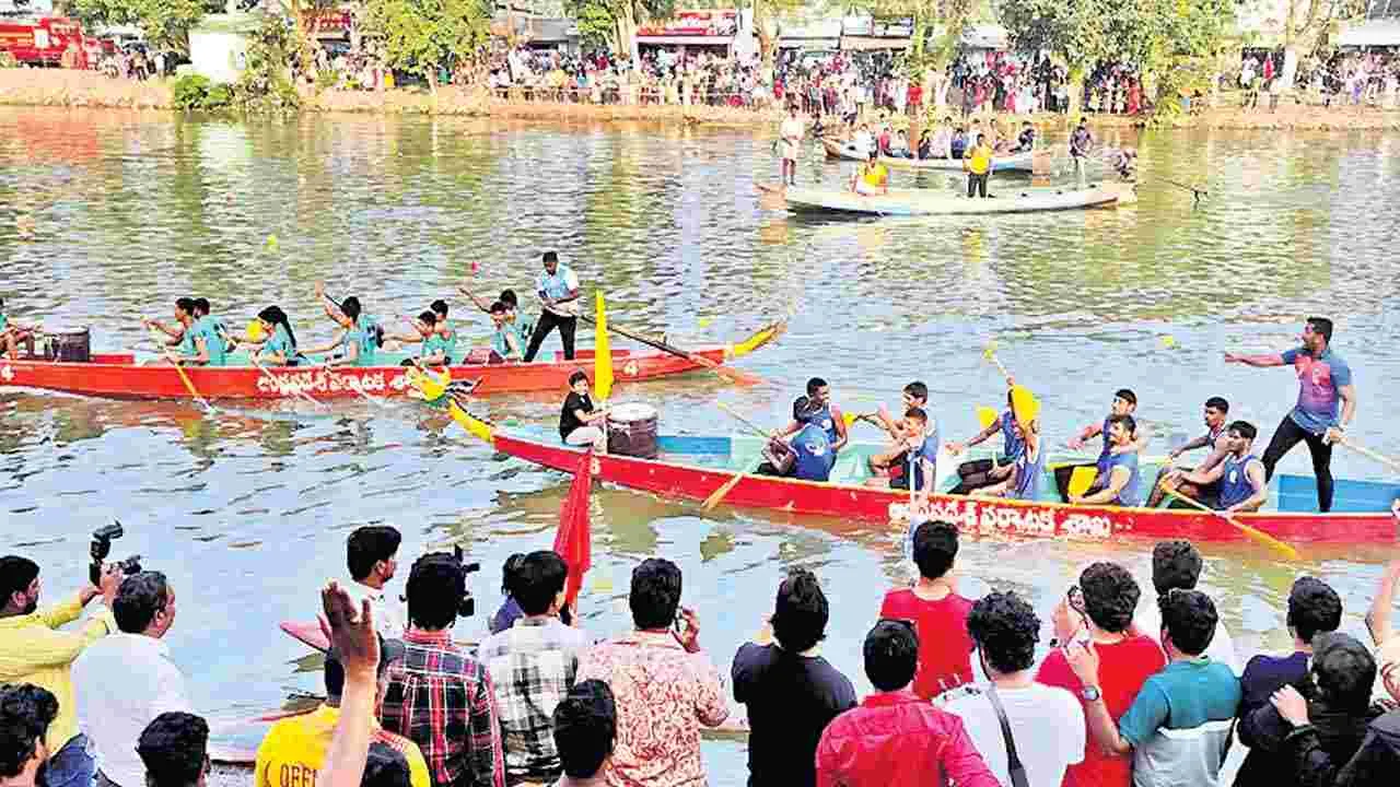 Godavari Trophy: కేరళను తలపించేలా పడవ పోటీలు