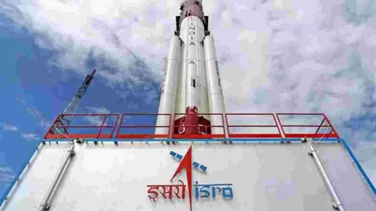 ISRO: కొత్త ఏడాదిలో ఇస్రో సరికొత్త రికార్డ్..