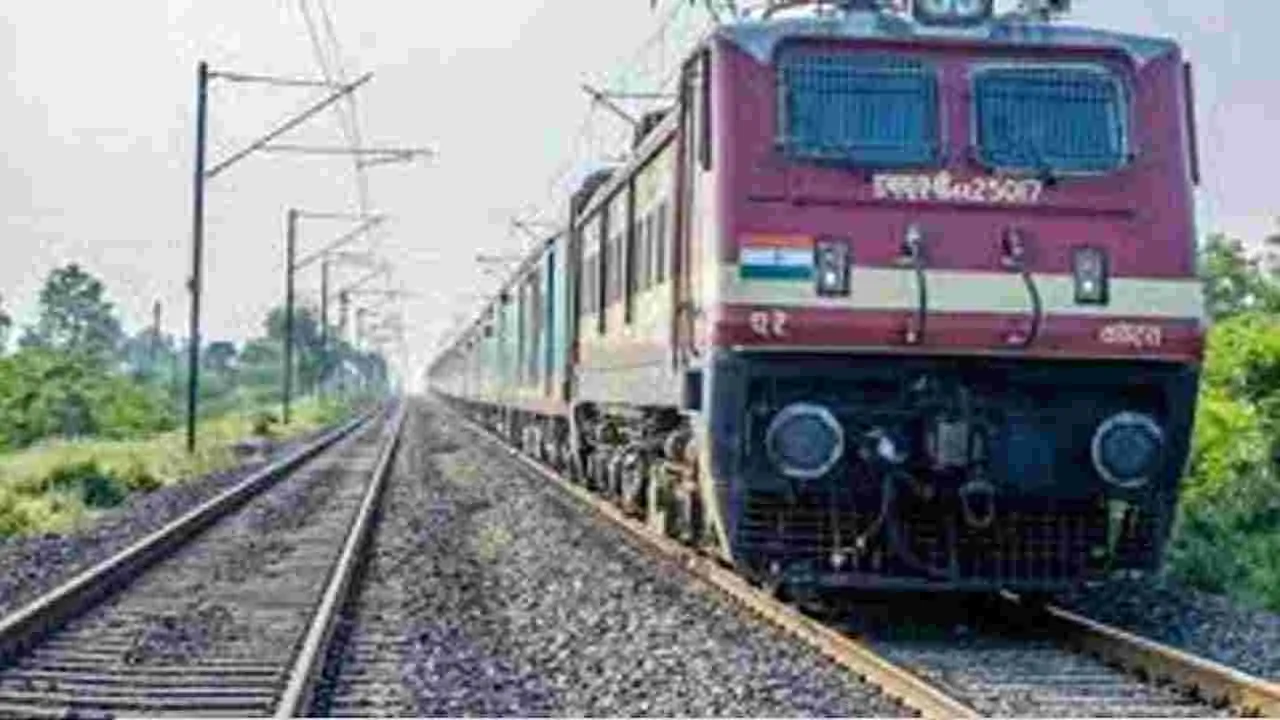 Train Services: నాలుగు రైళ్లు రద్దు