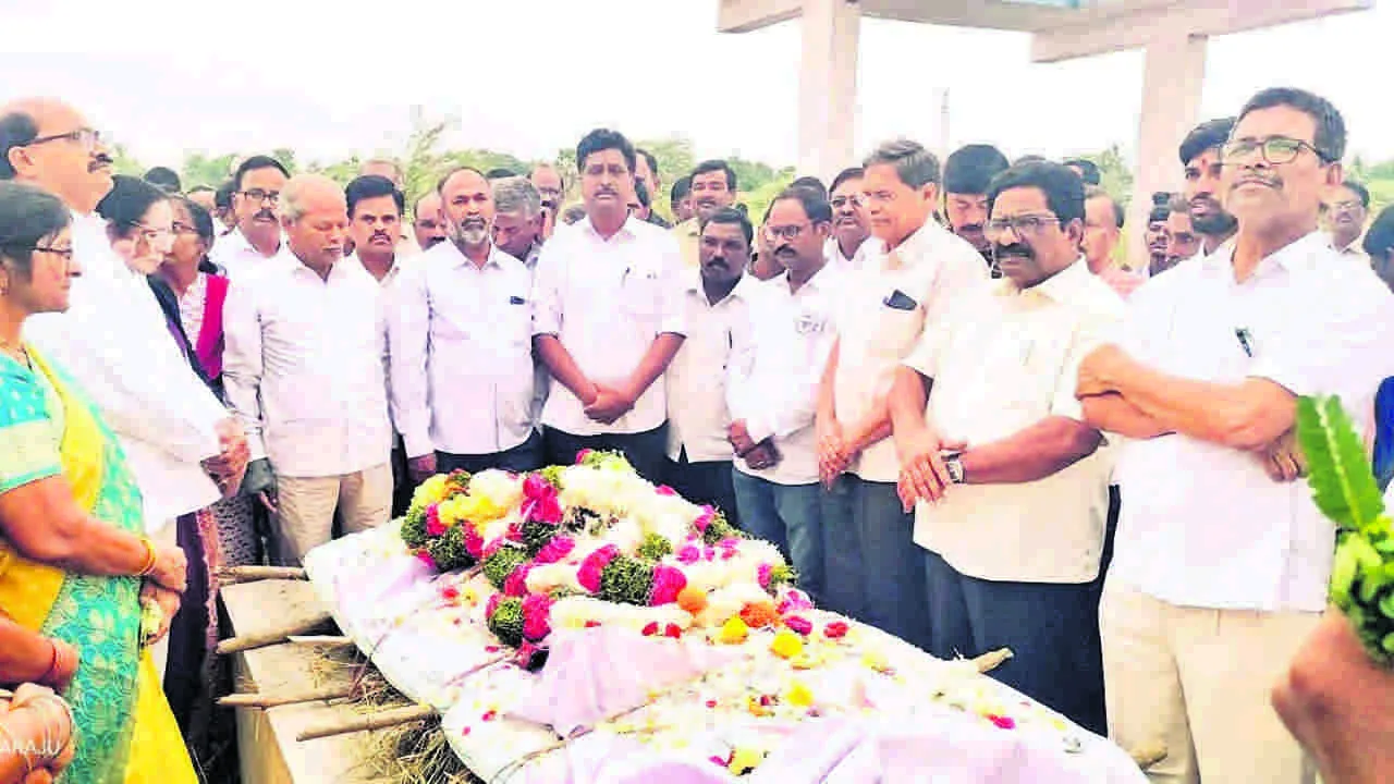  ఎమ్మెల్సీ నర్సిరెడ్డికి మాతృవియోగం