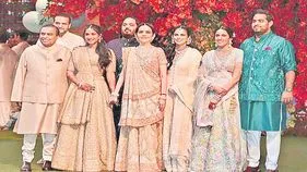 Ambani family : ప్రపంచ సంపన్నుల్లో అంబానీ కుటుంబం