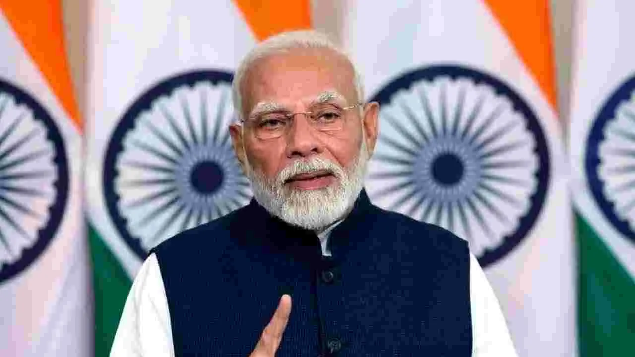 ప్రధాని మోదీ పర్యటన.. జనసంద్రంగా మారిన విశాఖ నగరం..