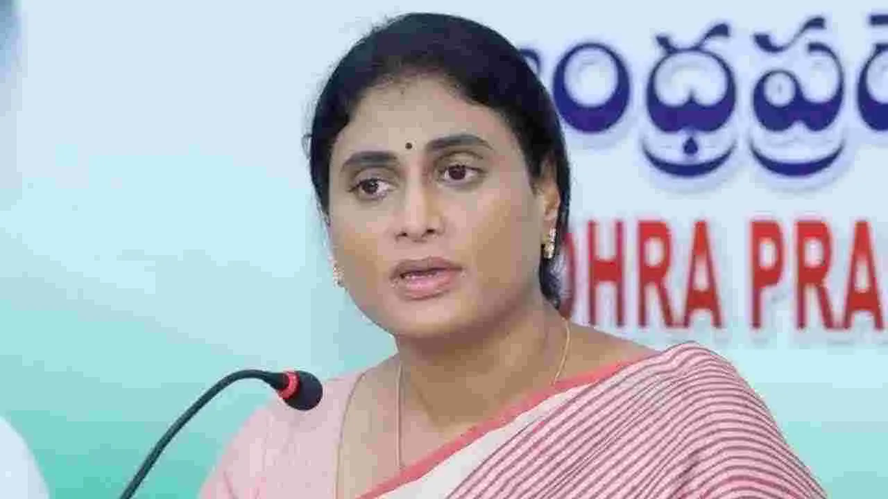 YS Sharmila: విశాఖ స్టీల్‌‌ను మోదీ దోస్తులకు అమ్మే కుట్ర.. షర్మిల సంచలన కామెంట్స్