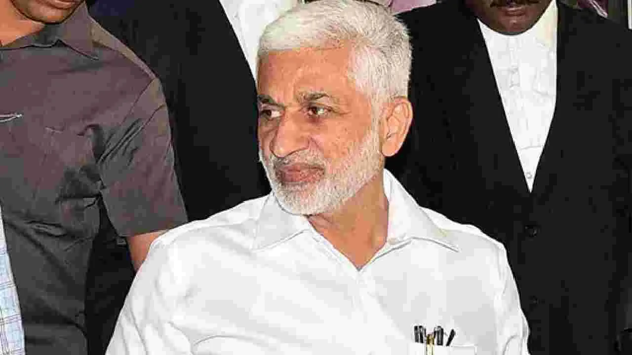 Vijayasai Reddy: మహిళను అడ్డుపెట్టుకుని కోట్ల అవినీతికి పాల్పడ్డ విజయసాయిరెడ్డి