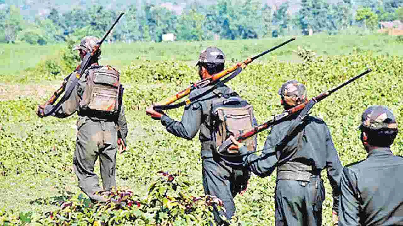 Maoists : కల్లోల దండకారణ్యం