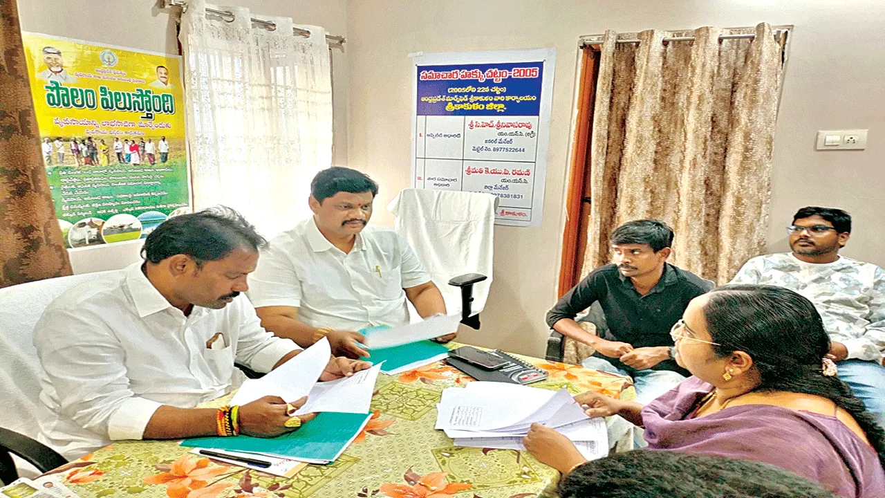 fertilizer supply ఎరువుల సరఫరాలో ఆలస్యం చేయొద్దు