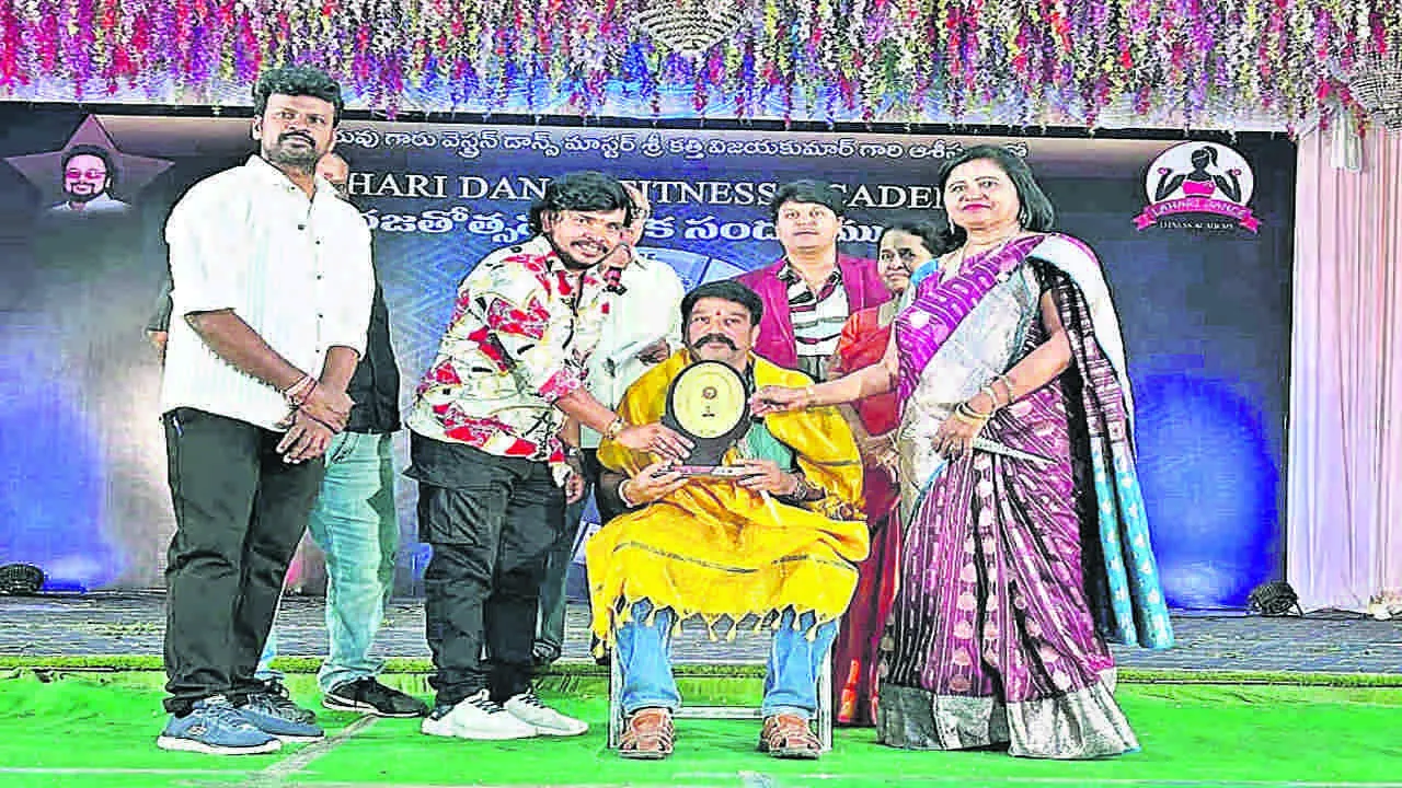 LAHARI : అట్టహాసంగా సిల్వర్‌ జుబ్లీ వేడుకలు