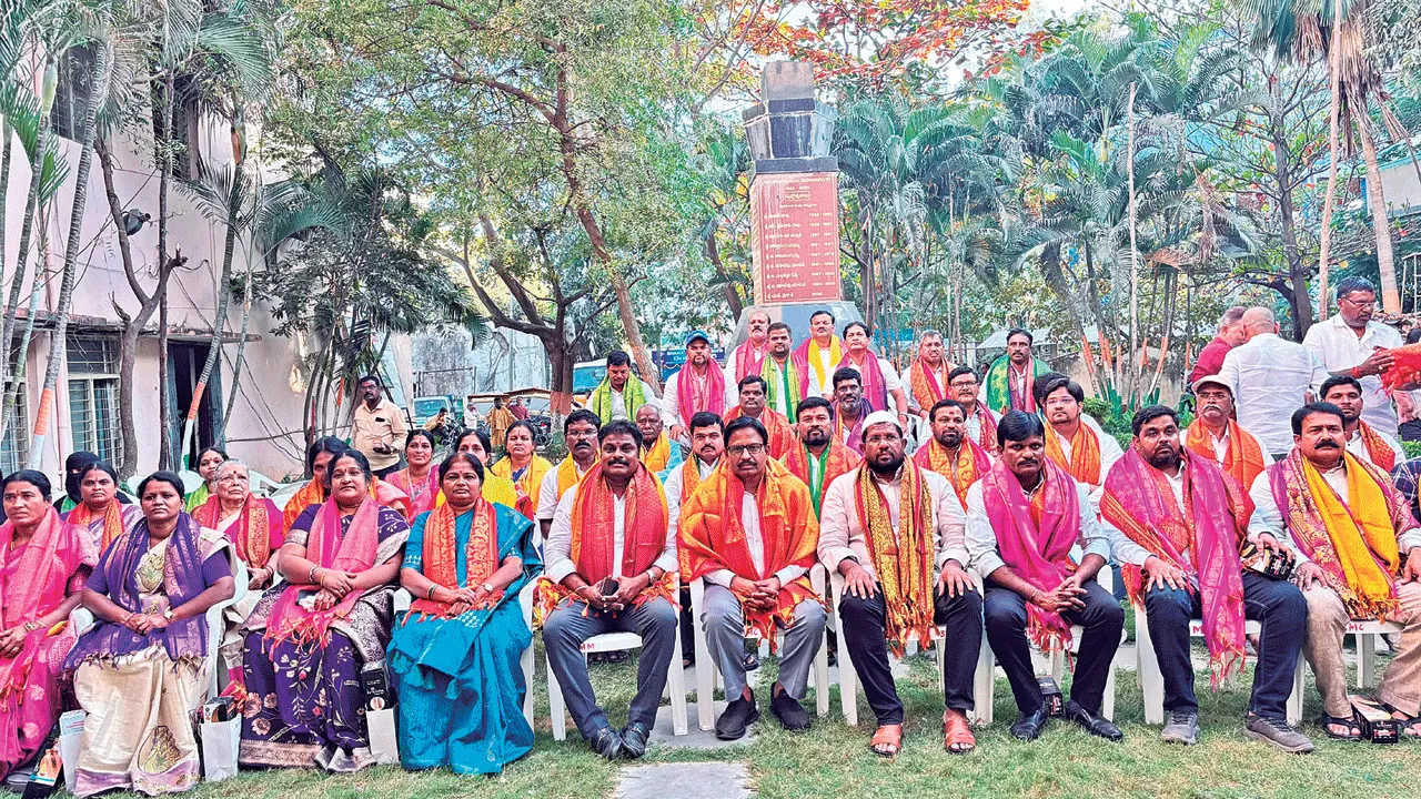 చైర్మన్‌ పనితీరును హర్షిస్తున్న ప్రజలు