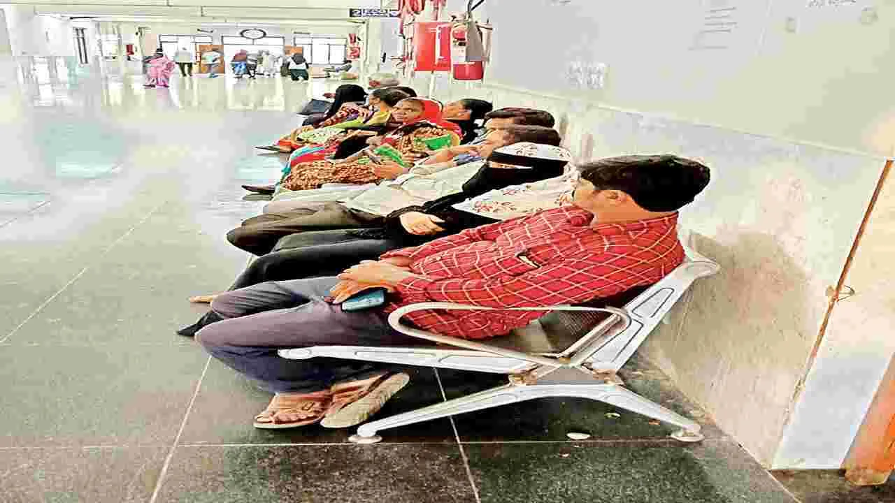 స్కానింగ్ కోసం నిరీక్షణ
