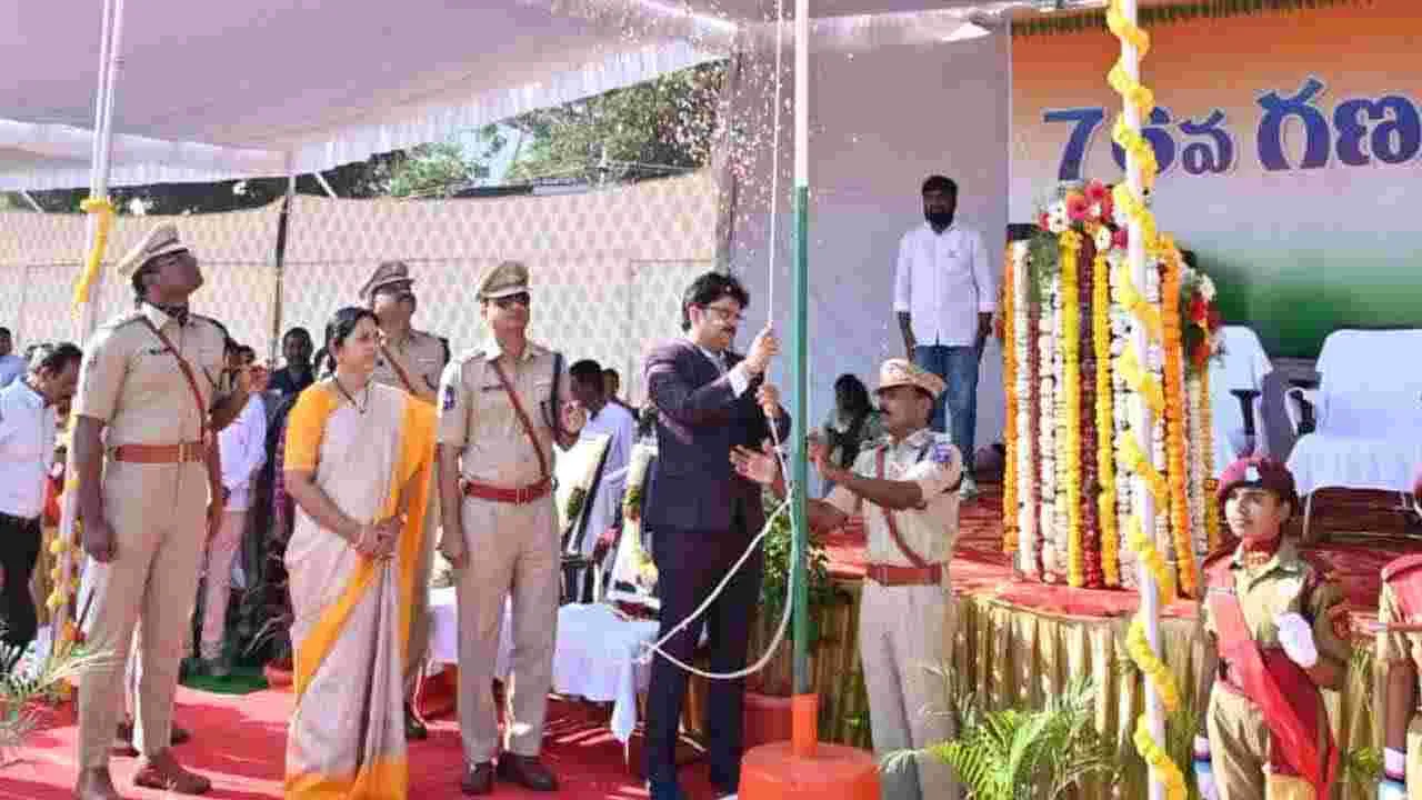 ఘనంగా గణతంత్ర దినోత్సవ వేడుకలు