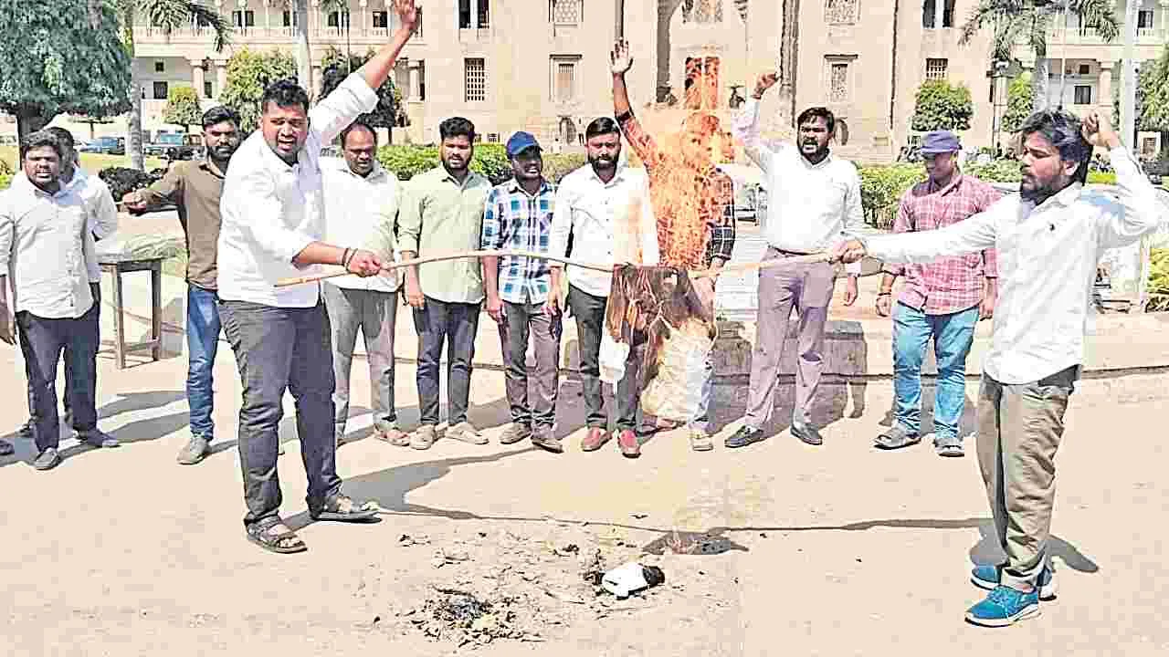 Mala Groups: వర్గీకరణపై భగ్గుమన్న మాలలు