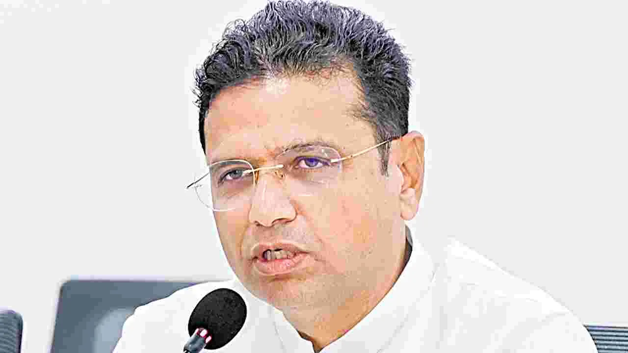 Sridhar Babu: కులగణనపై ప్రజల్ని తప్పుదోవ పట్టించొద్దు..