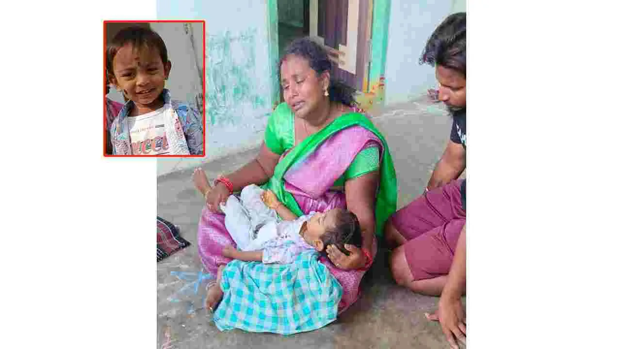 తండ్రి వెంటే వెళుతూ..!