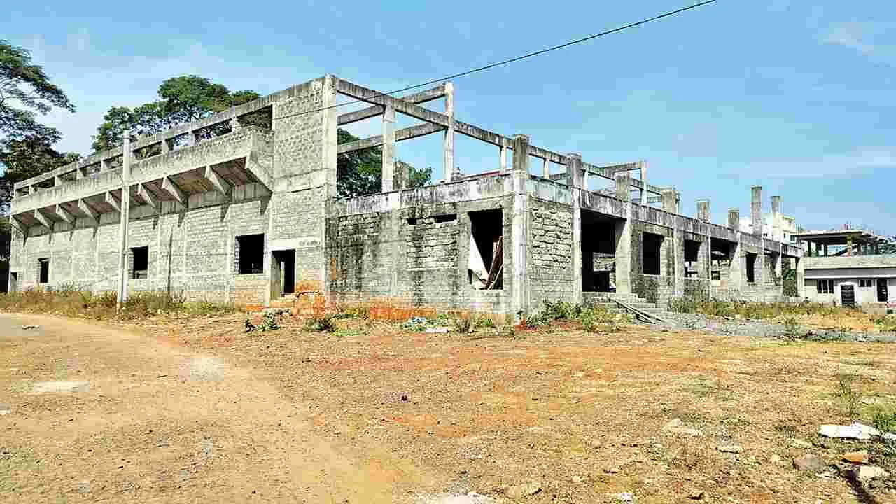 క్రీ(నీ)డలు