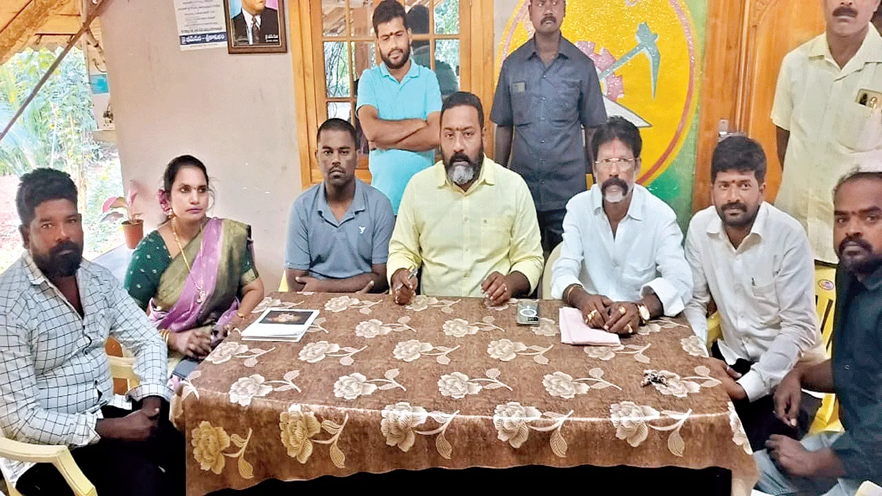 Tortured: చిత్రహింసలకు గురిచేశారు