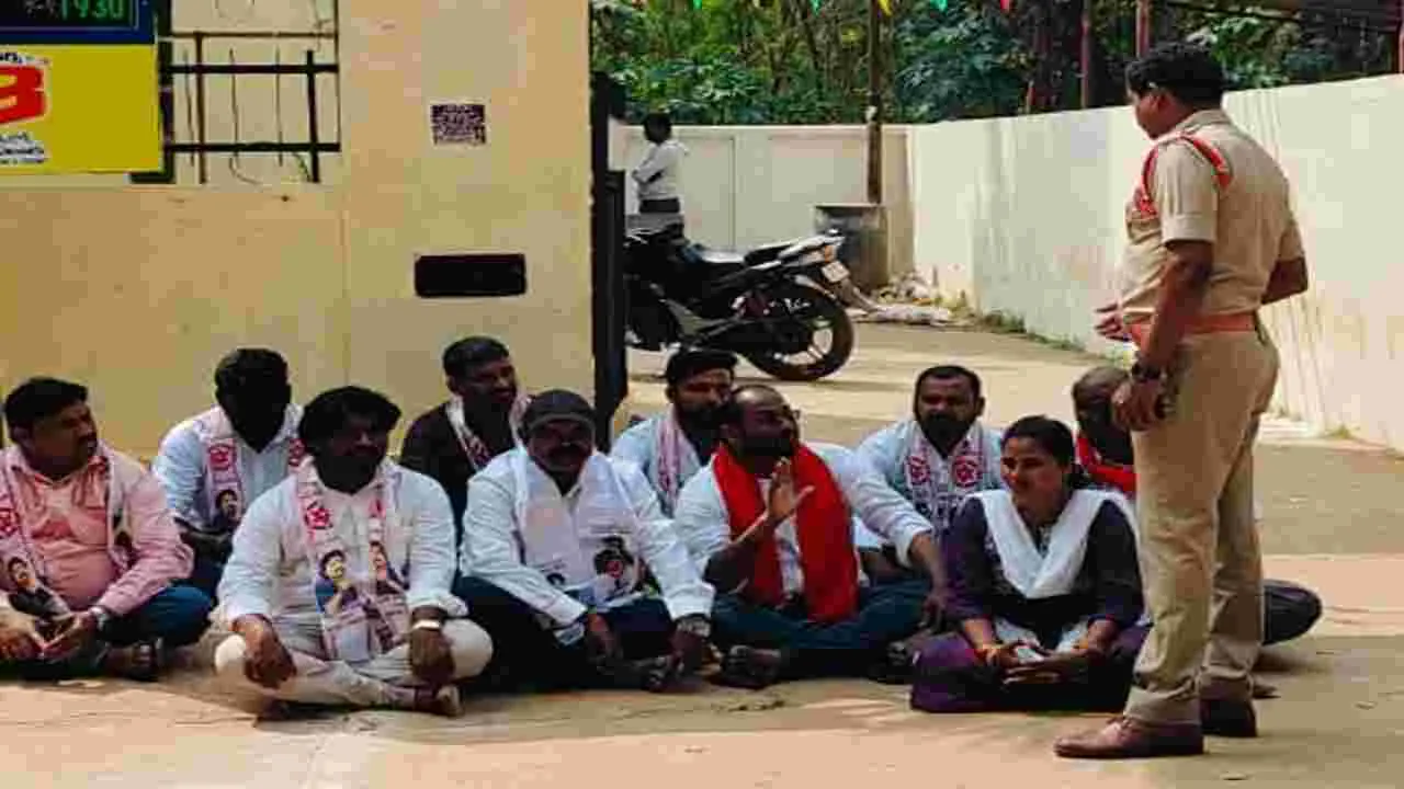 జనసేన నేతపై చింతమనేని అనుచరుల దాడి