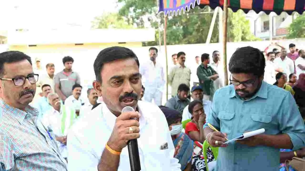 ప్రజలకు అండగా నిలుస్తున్న ఏబీఎన్ ఆంధ్రజ్యోతి.. 