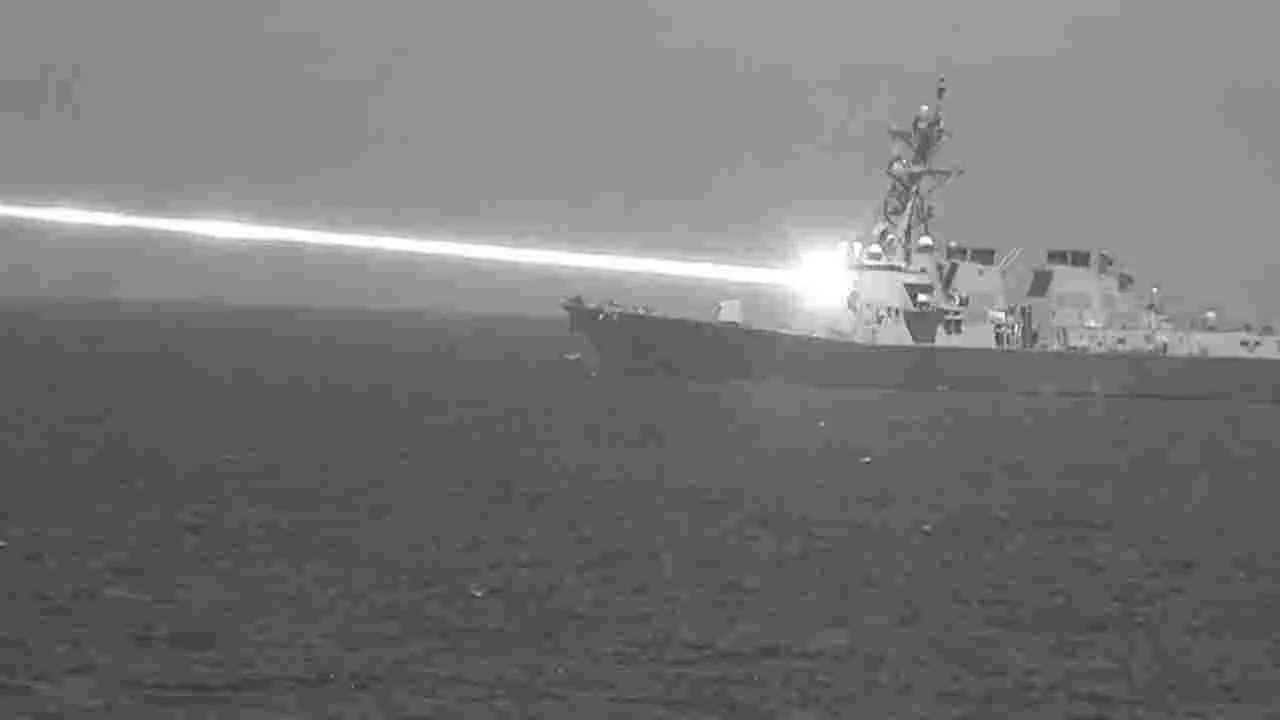 Viral News: అమెరికా హై పవర్ లేజర్ ఆయుధం.. పిక్ నెట్టింట వైరల్..