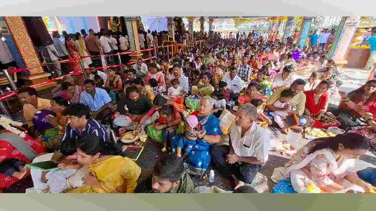 Vasant Panchami: కరీంనగర్‌లో మహాశక్తి ఆలయంలో ఘనంగా  వసంత పంచమి వేడుకలు
