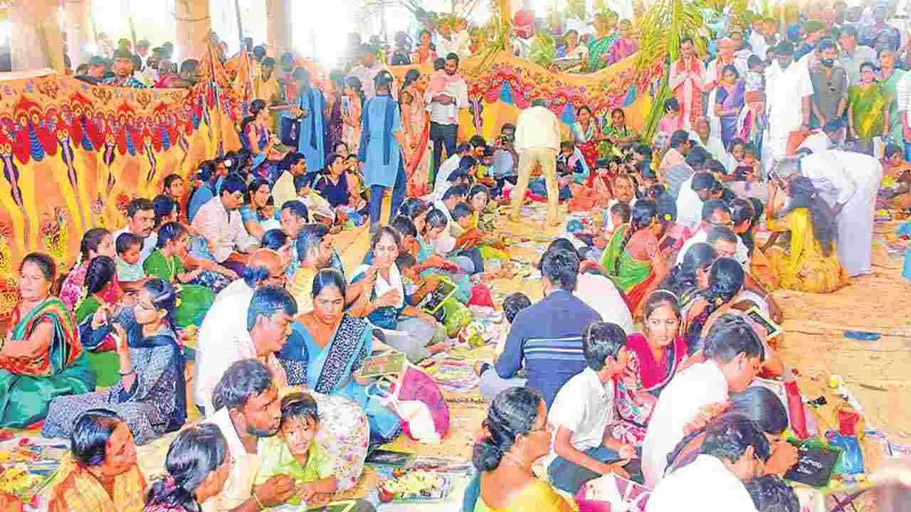 Vasant Panchami: కరీంనగర్‌లో మహాశక్తి ఆలయంలో ఘనంగా  వసంత పంచమి వేడుకలు