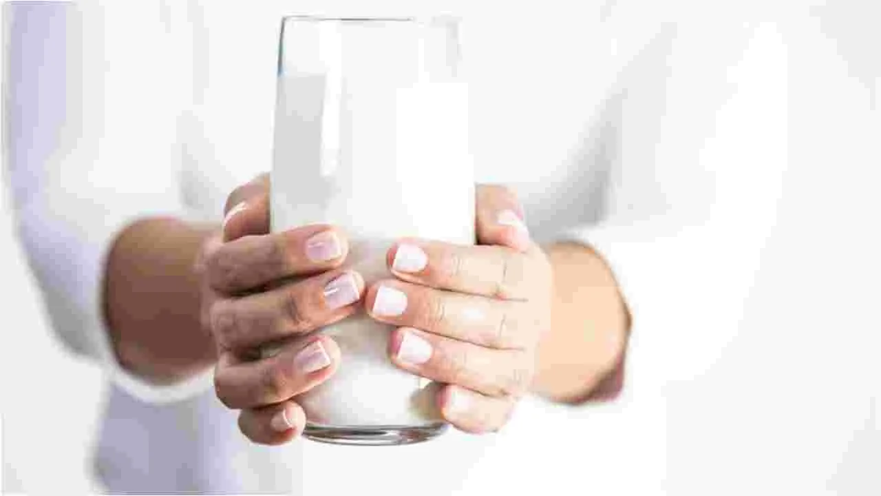  Expensive Milk: మన ఇంట్లో ఉండే వీటి పాలు లీటరు ధర అక్షరాల రూ.18 లక్షలు