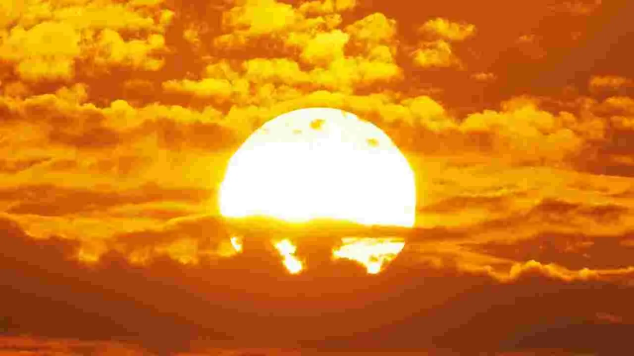 Weather Report: తెలుగు రాష్ట్రాల్లో పెరుగుతున్న ఉష్ణోగ్రతలు..